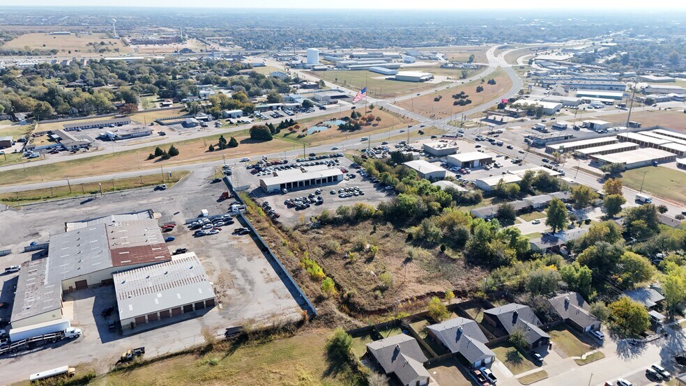 2901 N Shields Blvd, Oklahoma City, OK à vendre - Photo de l’immeuble – Image 3 sur 7