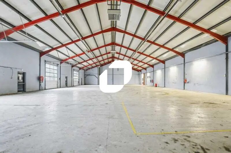 Bureau dans Gonesse à louer - Photo de l’immeuble – Image 2 sur 14