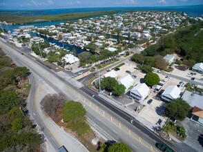 85998 Overseas Hwy, Islamorada, FL - Vue aérienne  vue de carte - Image1