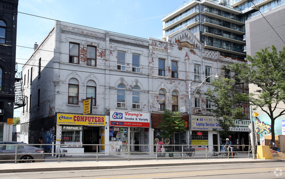 289 College St, Toronto, ON à louer - Photo de l’immeuble – Image 2 sur 2