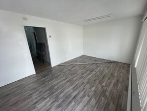 1114-1118 N G St, Lake Worth, FL à louer Photo intérieure– Image 1 sur 4