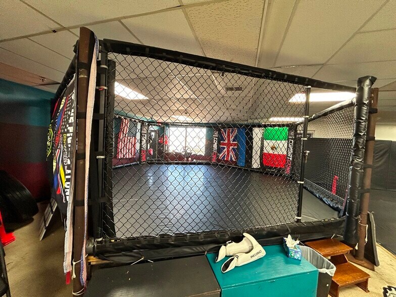 1401 S Circle Ave, Forest Park, IL à vendre - Photo de l’immeuble – Image 2 sur 14