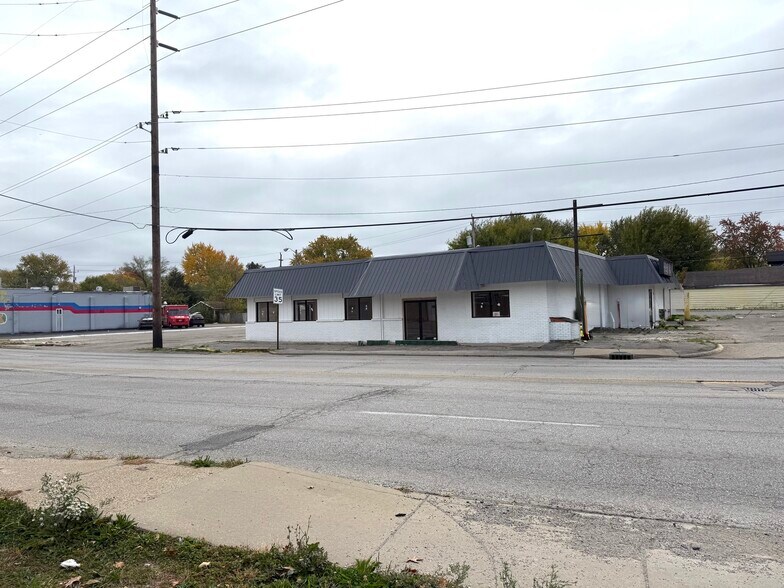 3001 Shelby St, Indianapolis, IN à vendre - Photo de l’immeuble – Image 3 sur 10