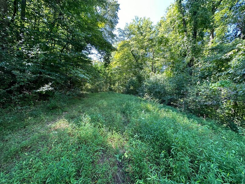 0 Stirling Court, Charleston, WV à vendre - Photo de l’immeuble – Image 2 sur 3