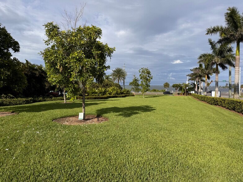 7255 U.S. Rte 1, Grant, FL à vendre - Photo de l’immeuble – Image 2 sur 10