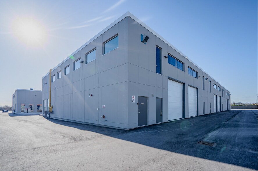 241 King St, Barrie, ON à louer - Photo de l’immeuble – Image 2 sur 9