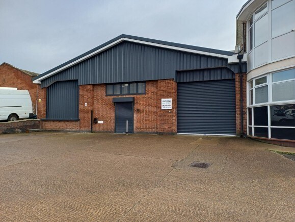 14-16 Iliffe Av, Oadby à louer - Photo de l’immeuble – Image 2 sur 5
