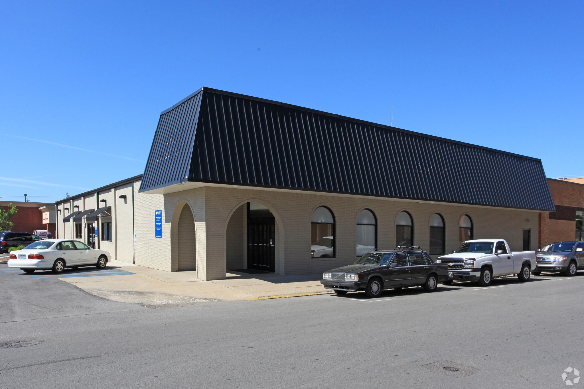 216 W Walnut St, Danville, KY à vendre Photo principale– Image 1 sur 7