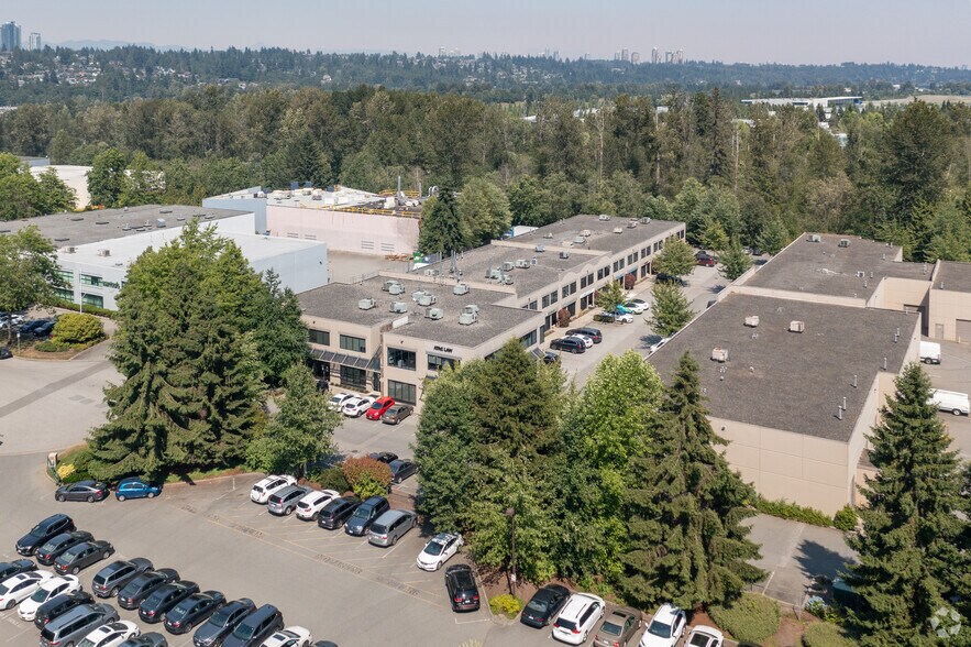 8988 Fraserton Ct, Burnaby, BC à vendre - Photo de l’immeuble – Image 2 sur 7