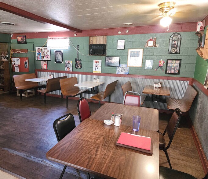 624 S Main St, Caldwell, KS à vendre - Photo intérieure – Image 2 sur 7