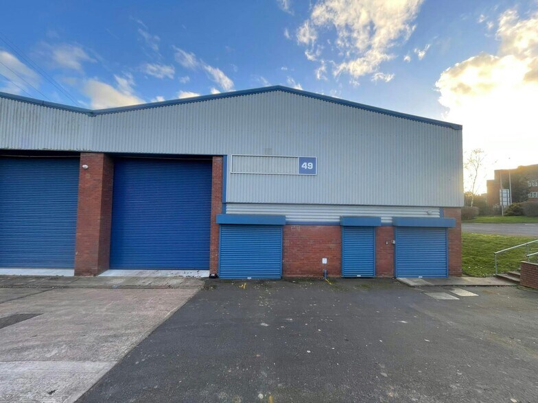 Hurst Ln, Brierley Hill à louer - Photo de l’immeuble – Image 3 sur 8