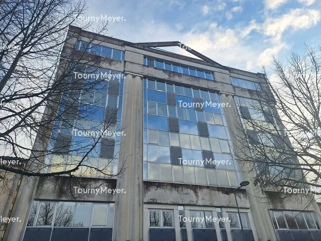 Plus de détails pour Bureau à louer