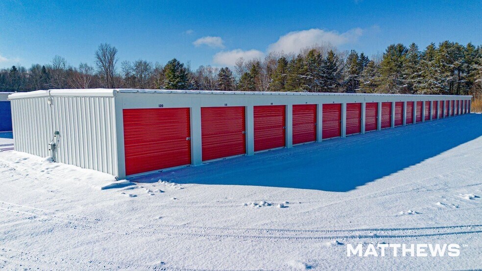 7685 W Houghton Lake Dr, Houghton Lake, MI à vendre - Photo de l’immeuble – Image 2 sur 3