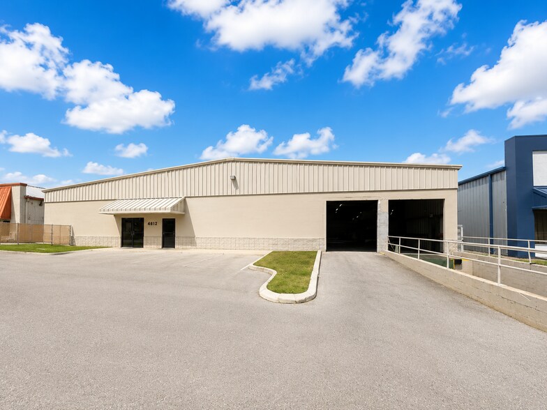 4612 107th Cir N, Clearwater, FL à vendre - Photo de l’immeuble – Image 3 sur 13