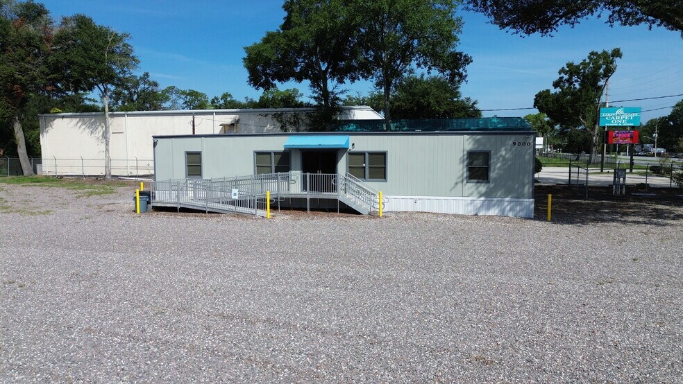 9000 Philips Hwy, Jacksonville, FL à vendre - Photo de l’immeuble – Image 3 sur 7