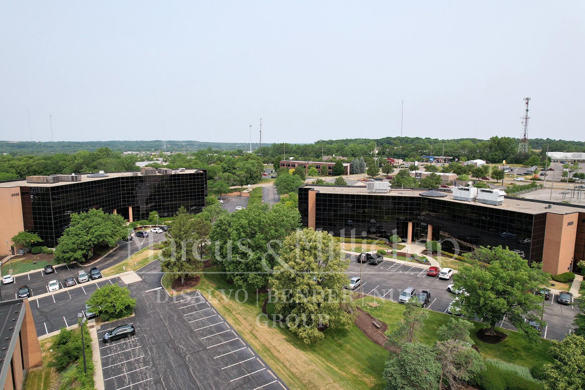 Point West Office Portfolio portefeuille de 2 biens à vendre sur LoopNet.fr Photo principale– Image 1 sur 12