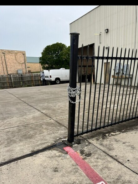 707-777 Robbie Dr, Irving, TX à louer - Autre – Image 2 sur 8