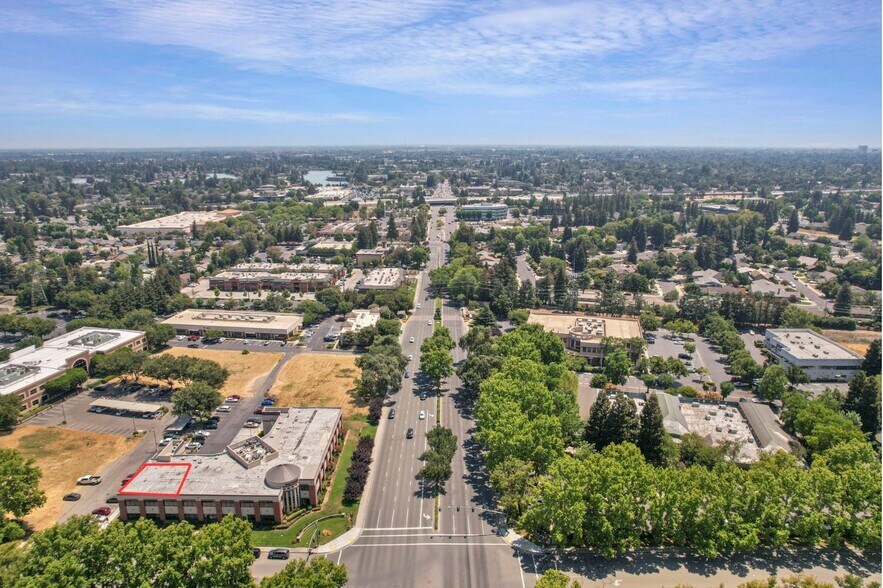 3133 W March Ln, Stockton, CA à vendre - Aérien – Image 3 sur 26