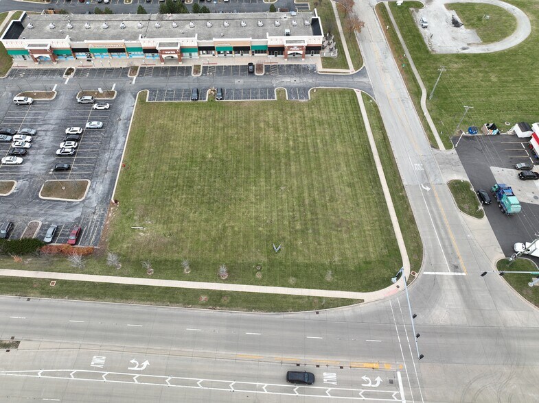 S Frankfort Square Rd, Frankfort, IL à vendre - Photo de l’immeuble – Image 3 sur 6