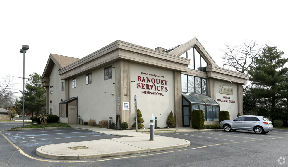 2214 Route 37 E, Toms River, NJ à louer - Photo principale – Image 1 sur 37