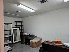 3000 W 6th St, Los Angeles, CA à louer Photo intérieure– Image 1 sur 3