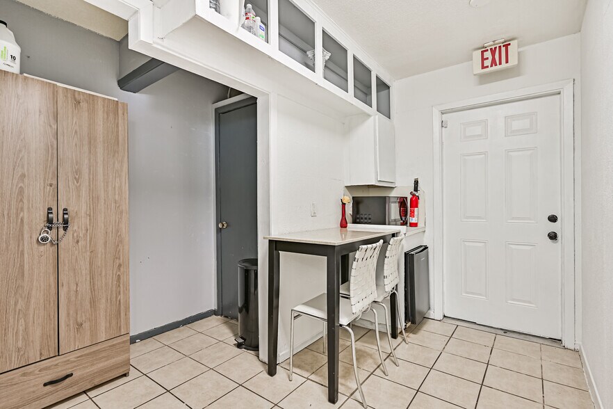 5001 Luella Ave, Deer Park, TX à vendre - Photo de l’immeuble – Image 3 sur 32