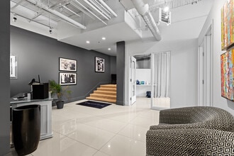 326 Davenport Rd, Toronto, ON à louer Photo intérieure– Image 1 sur 13