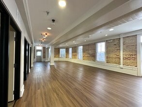 119 Heiman St, San Antonio, TX à louer Photo intérieure– Image 2 sur 17