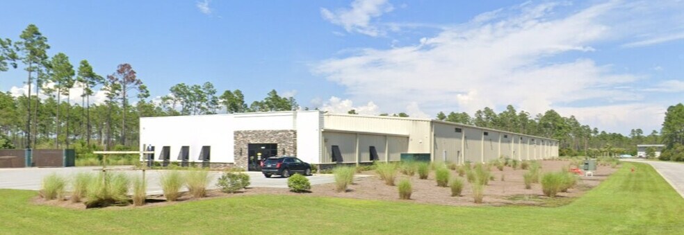 17684 Cordova Pl, Panama City Beach, FL à vendre - Photo de l’immeuble – Image 3 sur 52