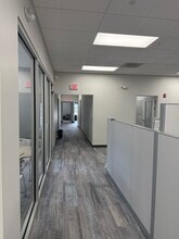 1003 Laurens Rd, Greenville, SC à louer Photo intérieure– Image 2 sur 9