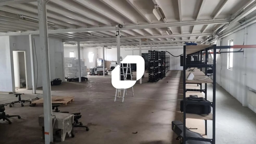 Local d’activités dans Chennevières-sur-Marne à louer - Photo intérieure – Image 2 sur 7