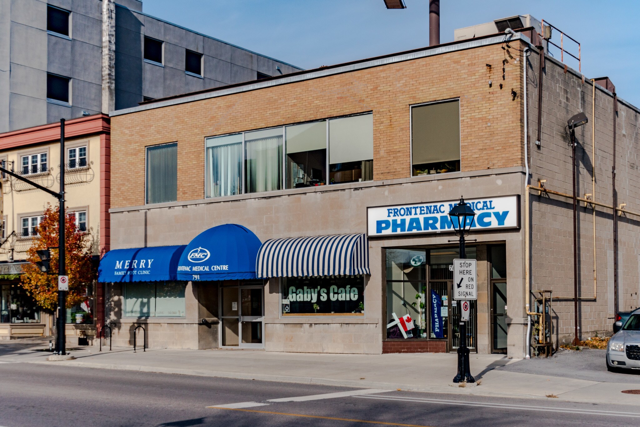 791 Princess St, Kingston, ON à louer Photo principale– Image 1 sur 5