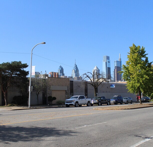 606-622 Spring Garden St, Philadelphia, PA à louer - Photo de l’immeuble – Image 3 sur 6