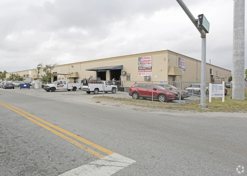 7100-7150 NW 37th Ave, Miami, FL à louer - Photo principale – Image 1 sur 11
