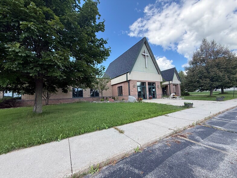 777 Highway 164, Colgate, WI à vendre - Photo de l’immeuble – Image 3 sur 69