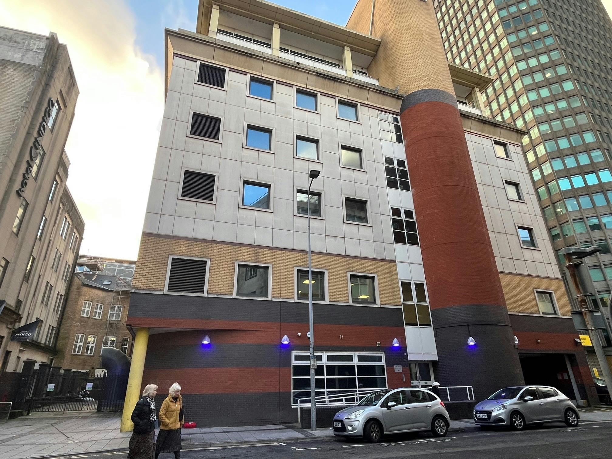 The Friary, Cardiff à louer Photo principale– Image 1 sur 12