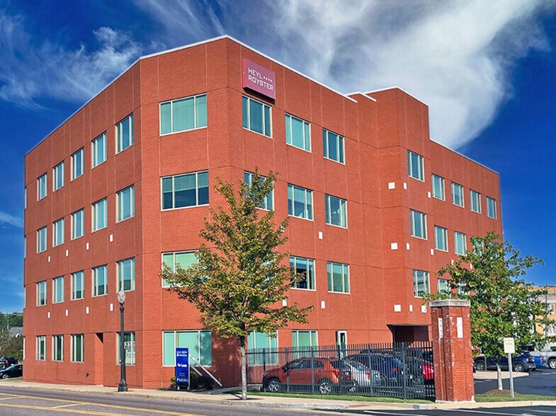 105 W Vandalia St, Edwardsville, IL à louer - Photo de l’immeuble – Image 2 sur 7