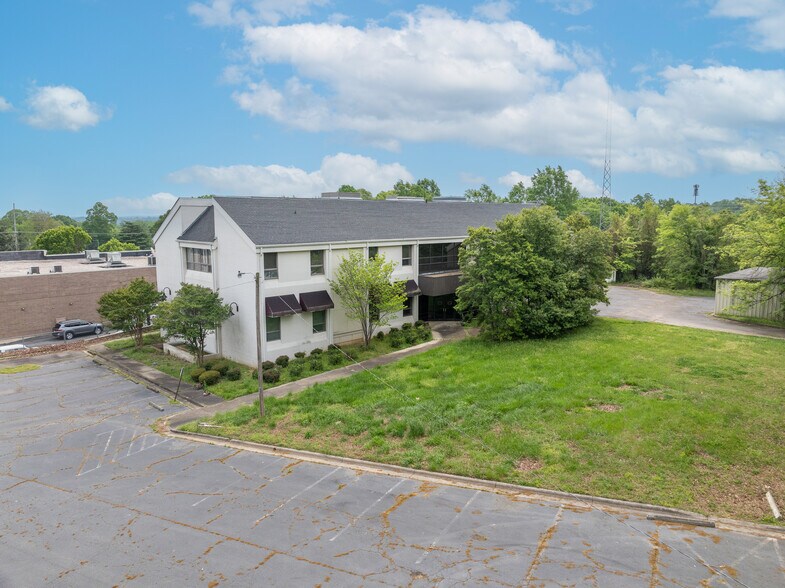 745 & 755 Cabarrus Ave, Concord, NC à vendre - Photo de l’immeuble – Image 2 sur 6