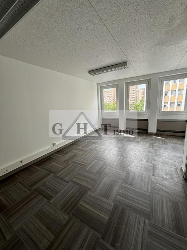 Bureau dans Ivry-sur-Seine à louer Photo intérieure– Image 1 sur 5