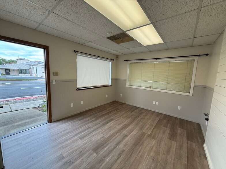 1975 Placer St, Redding, CA à vendre - Photo de l’immeuble – Image 2 sur 14