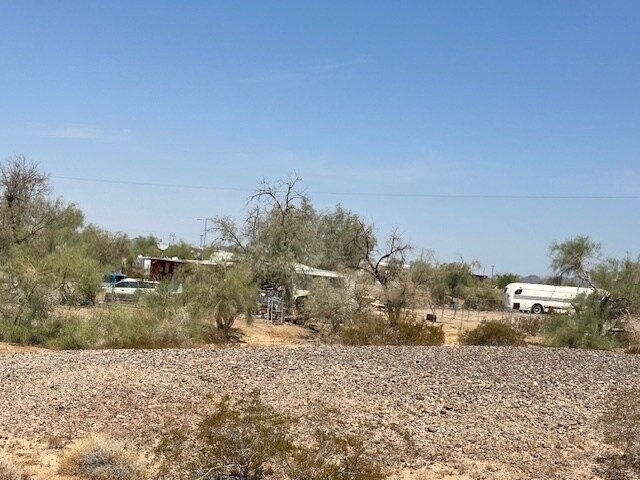 894 Sidewinder Rd N, Winterhaven, CA à vendre Photo principale– Image 1 sur 6