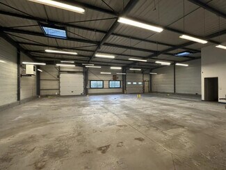 Plus de détails pour Local d'activités à louer