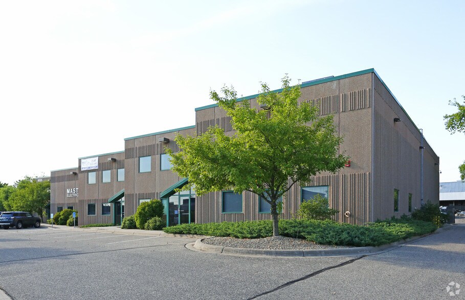 8555 W 123rd St W, Savage, MN à vendre - Photo de l’immeuble – Image 2 sur 36