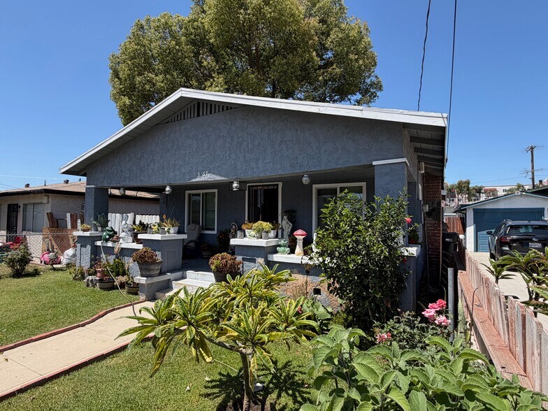 3757 Holly Ave, Baldwin Park, CA à vendre - Photo de l’immeuble – Image 2 sur 10