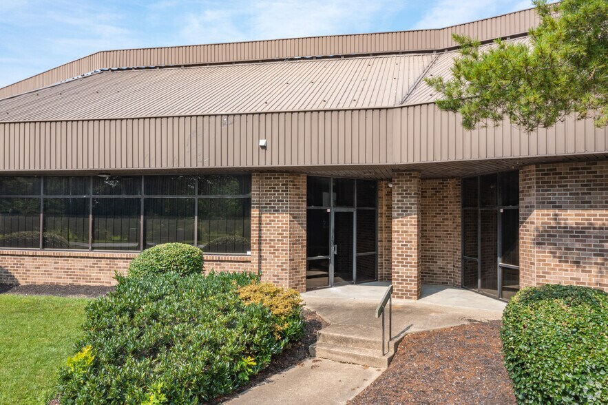 109 Lukens Dr, New Castle, DE à louer - Photo de l’immeuble – Image 3 sur 5