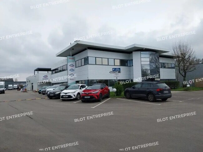 Plus de détails pour 13 Rue Olympe De Gouges, Saint-Herblain - Industriel/Logistique à vendre