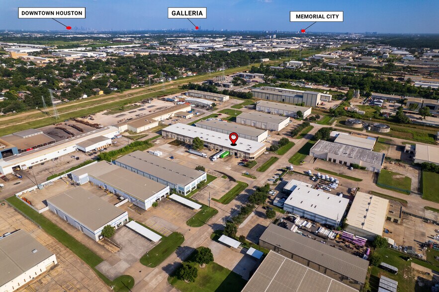 6546 Petropark Dr, Houston, TX à louer - Photo de l’immeuble – Image 2 sur 29