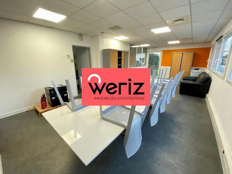 Bureau dans Gémenos à louer - Photo de l’immeuble – Image 3 sur 4