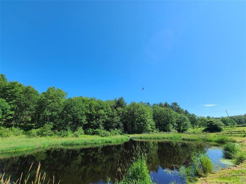 282 Shore Rd, Swan Lake, NY à vendre - Photo principale – Image 1 sur 48