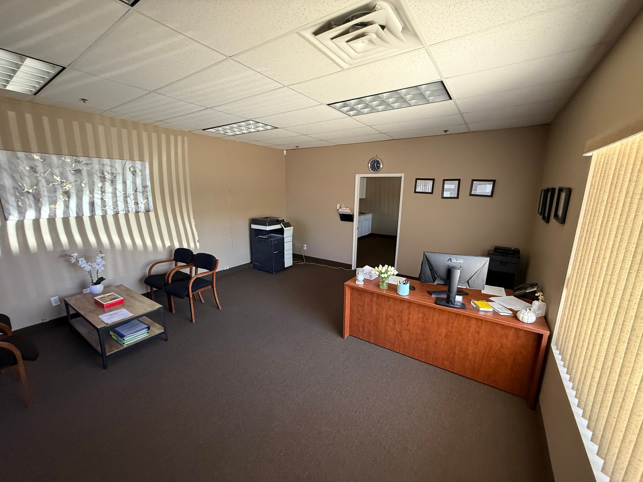 8170 W Sahara Ave, Las Vegas, NV à louer Photo intérieure– Image 1 sur 5
